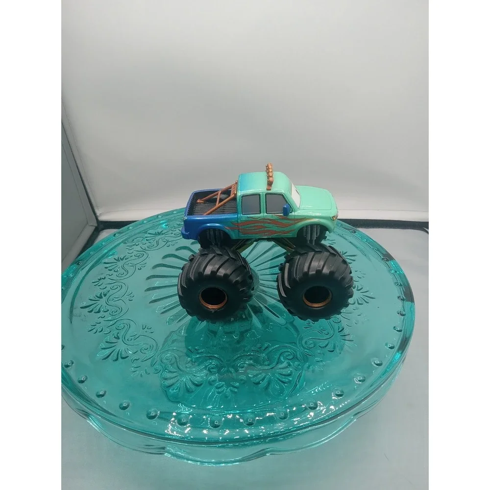 Disney Store Pixar Cars On The Road Ivy‎ Exlusive 1:43 Diecast Monster Truck